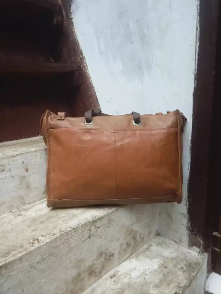 Tas Sling Kulit Asli Mandarina DucK