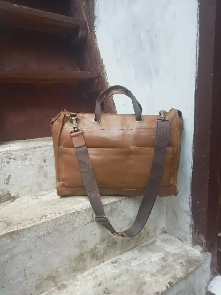 Tas Sling Kulit Asli Mandarina DucK