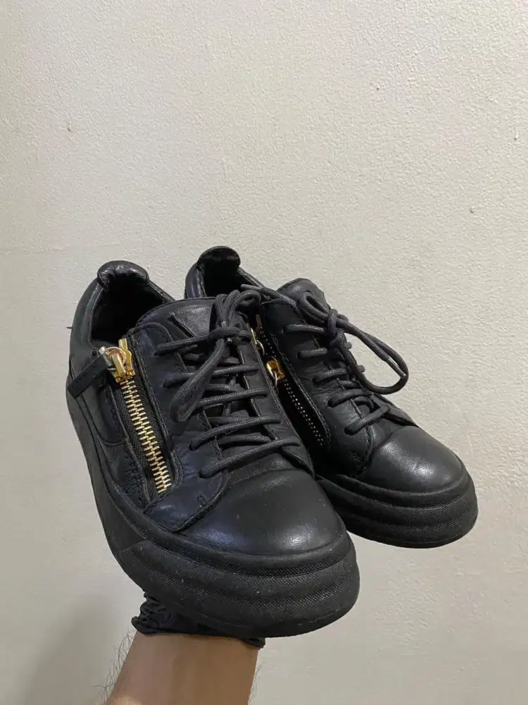 Sneaker kulit pria wanita zanoti good quality (sale) harga net 38-39