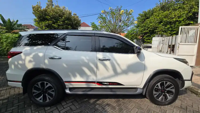 Jual Fortuner 2017 Mulus Tangan Pertama