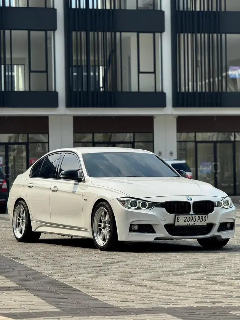 BMW 320i F30 Sport 2015 - Automatic - PJK Nov’25
