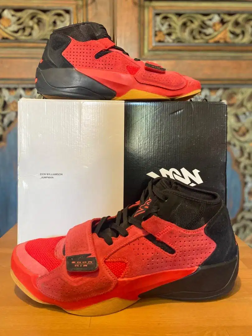Nike Zion 2 Red Preloved Like New