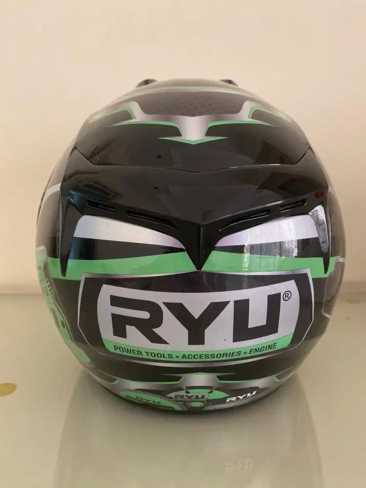 Helm RYU FORCE Green