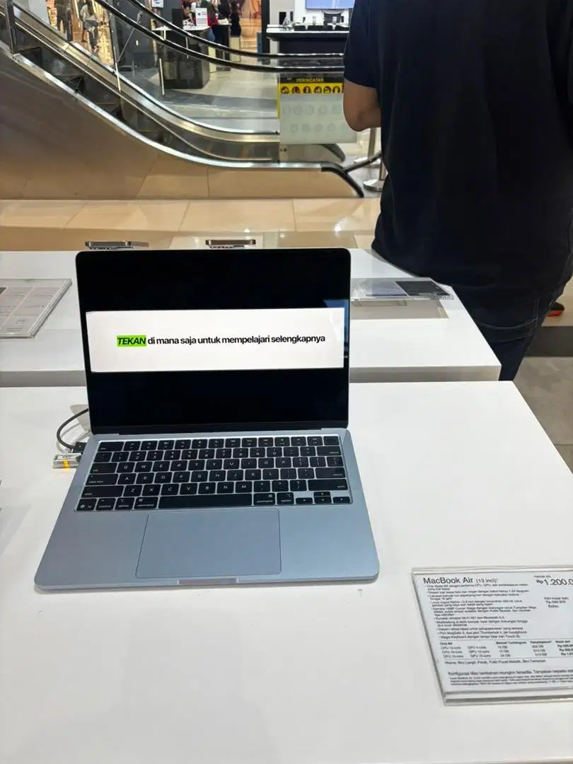 KREDIT MACBOOK TERBARU TANPA RIBET , SYARAT HANYA KTP