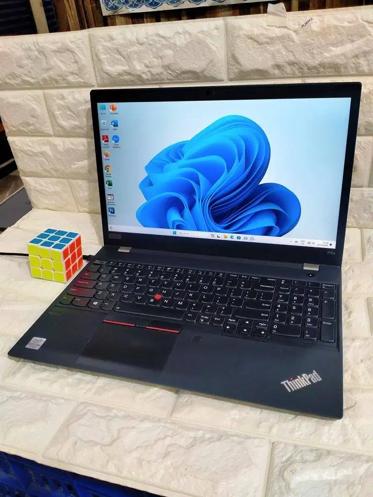 Laptop lenovo thinkpad p53s core i7 gen 9 ram 32gb ssd 256gb S-RTA