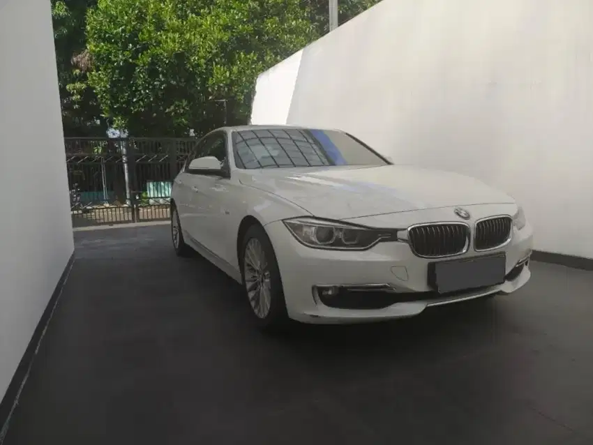 Bmw 320i luxury istimewa low km