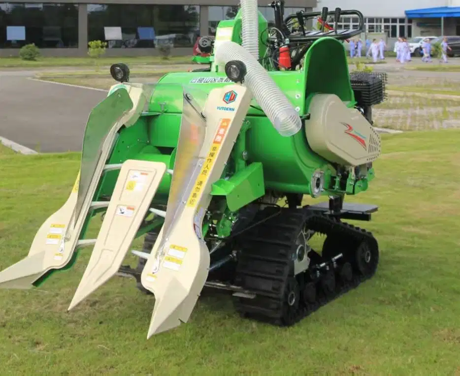 mesin panen combine padi