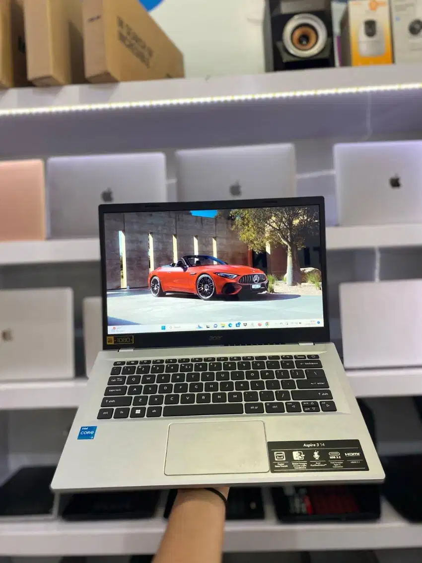 Acer Aspire A314-36M 	INTEL CORE i3-N305 RAM 8 GB SSD 512 GB