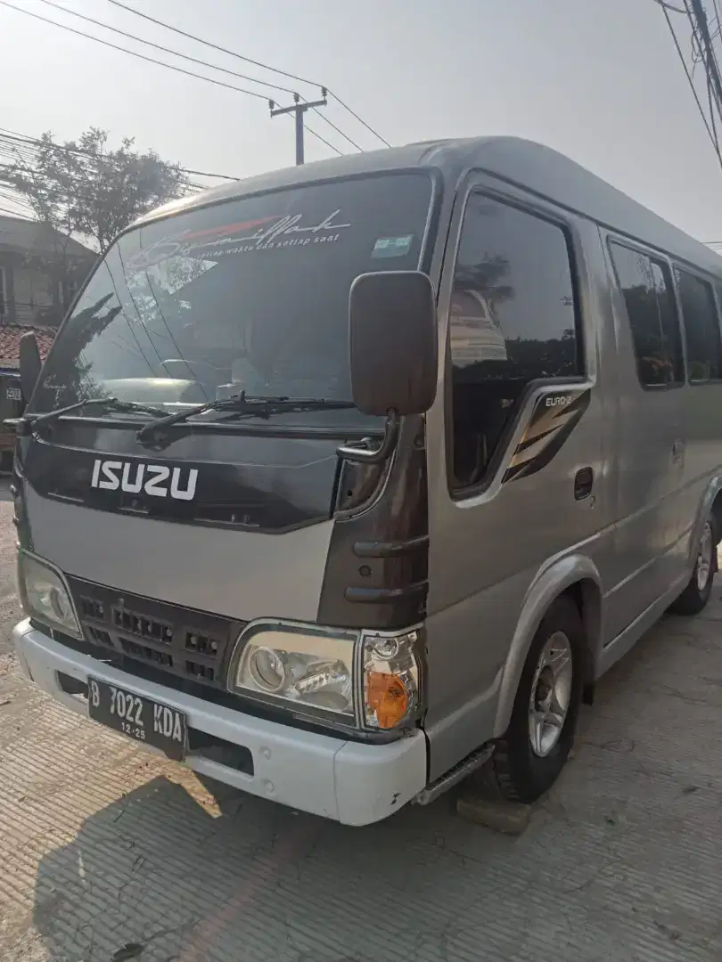 Jual mobil Elf tahun 2010