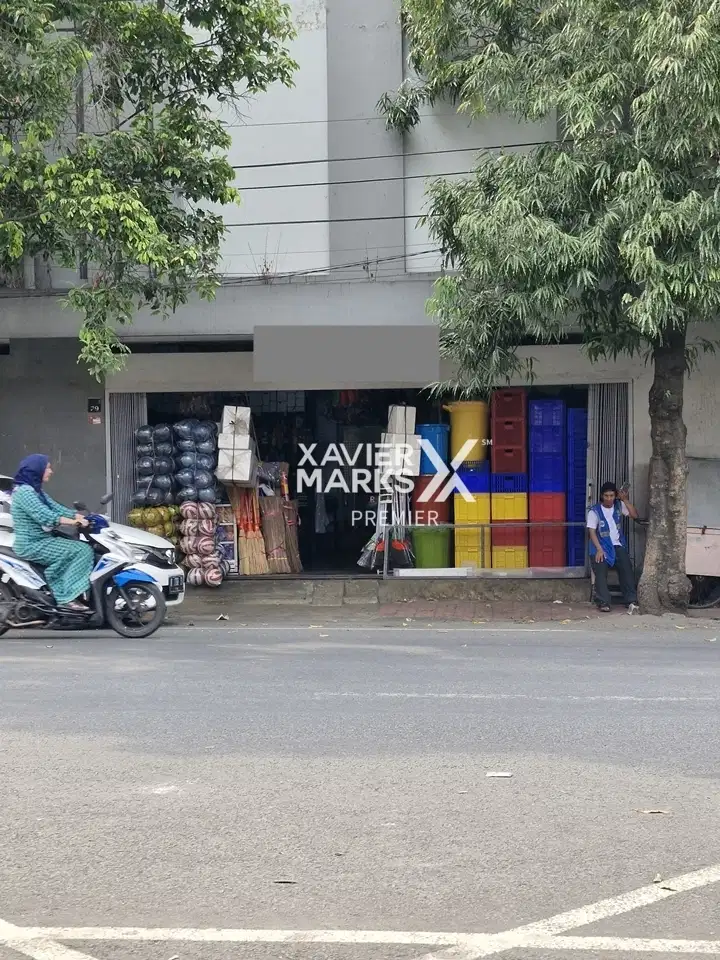 Ruko Strategis Dekat Alun Alun 2 Lantai di Kyai Tamin Malang