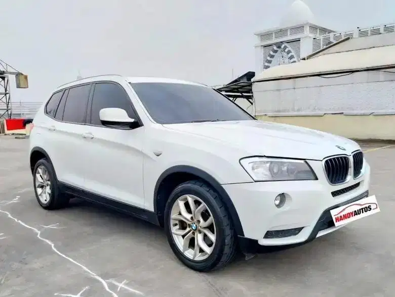 BMW X3 2.0 Bensin Panoramik Tahun 2013 Automatic Putih Metalik