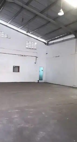 Sewa Gudang di bandara mas luas 15x25
