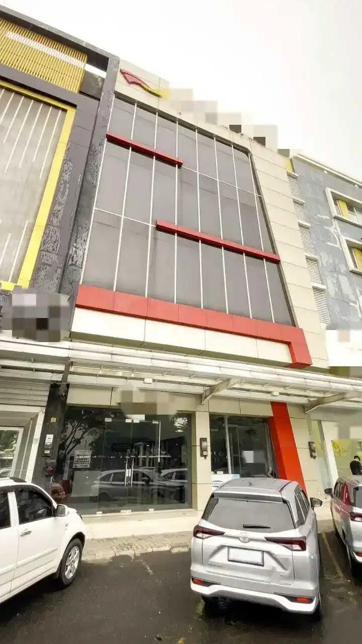Ruko Gandeng Hadap Jalan Utama Summarecon Bekasi