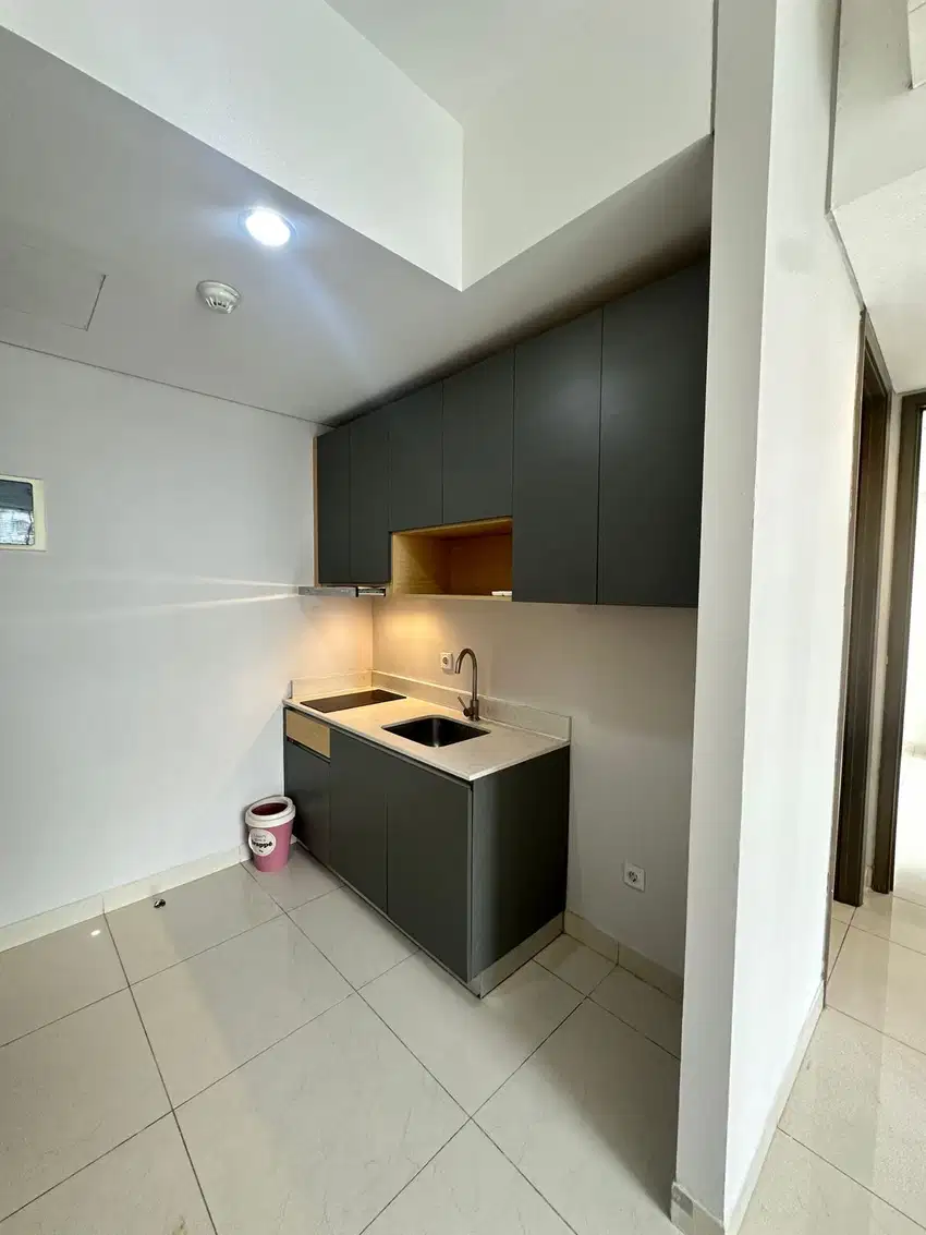 Di Sewakan Apartemen Taman Anggrek Residences 2 Bedroom Semi Furnish