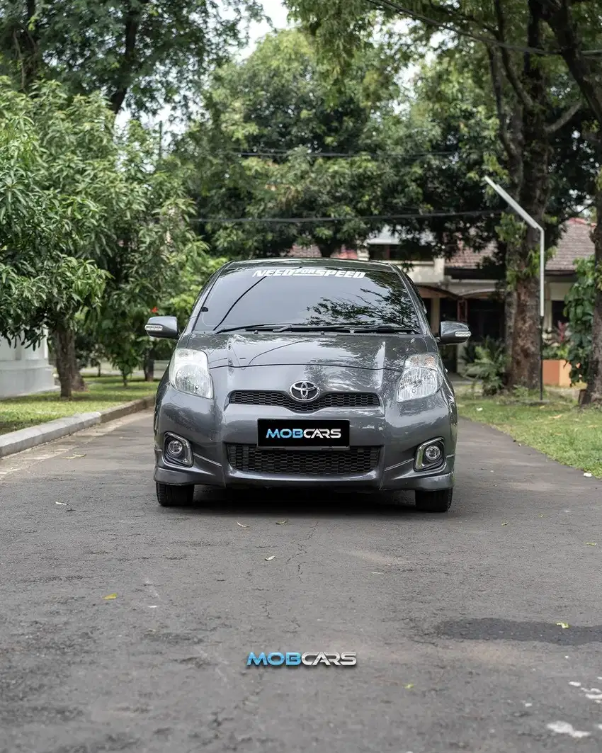 CASH TERMURAH YARIS E MT 2012 ABU-ABU MANUAL MOBCARS