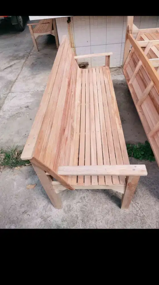 kursi kayu tangga lipat tirai rumbia dll