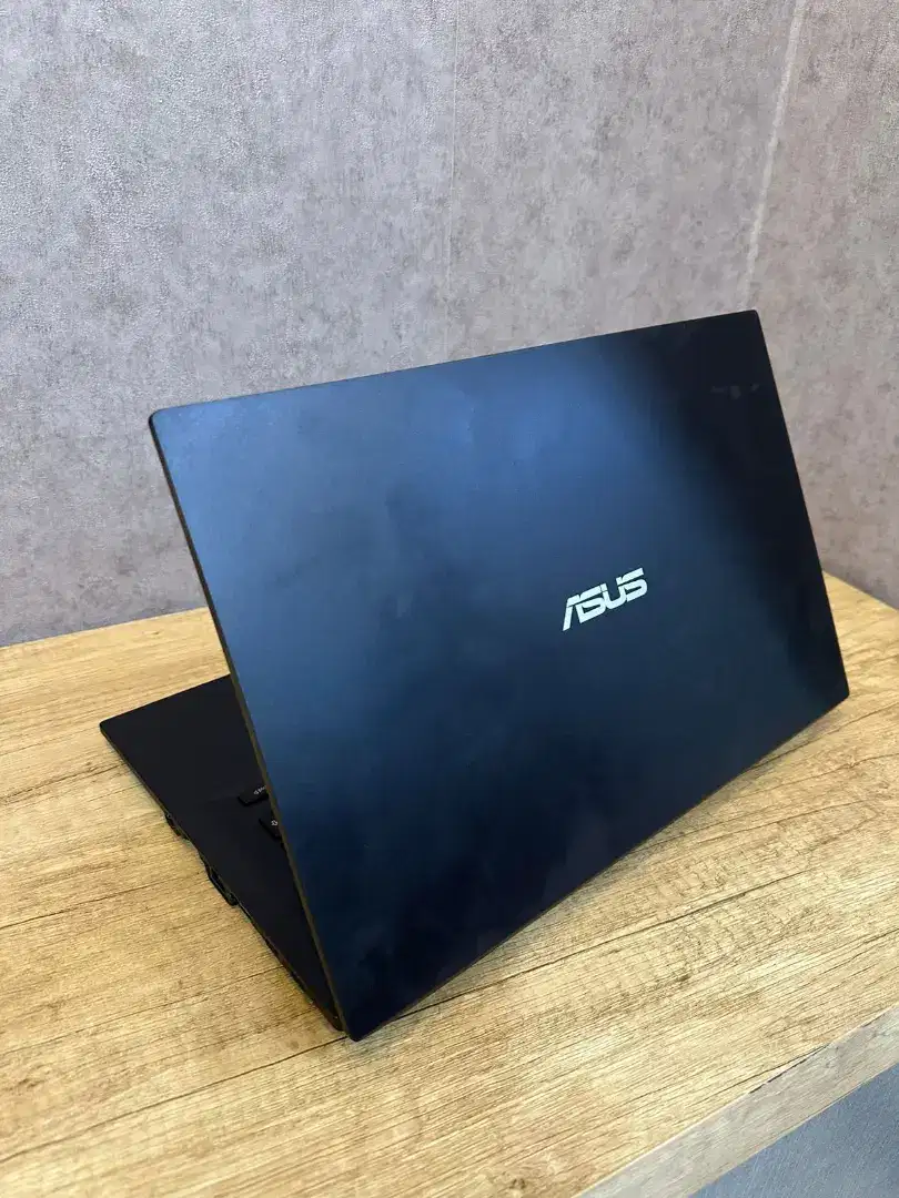 Asus EXPERTBOOK B1402C