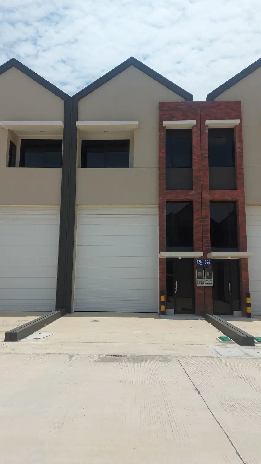 Gudang Multiguna Bizpark Lokasi Dekat Tol di PIK 2