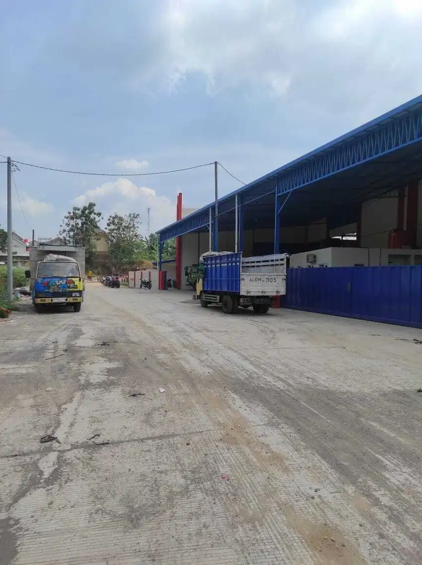 GUDANG GRESS GATSU COCOK UNTUK PRODUKSI DAN SIMPAN PRODUKSI