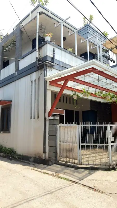 Dijual Cepat Rumah 2.5 Lantai Dekat Tol Jatiasih Bekasi