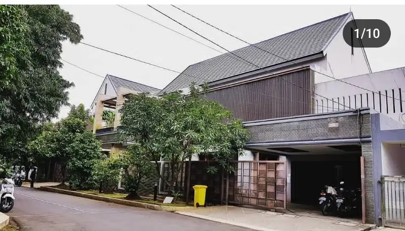 Dijual: Rumah Tiga Lantai di Cibubur