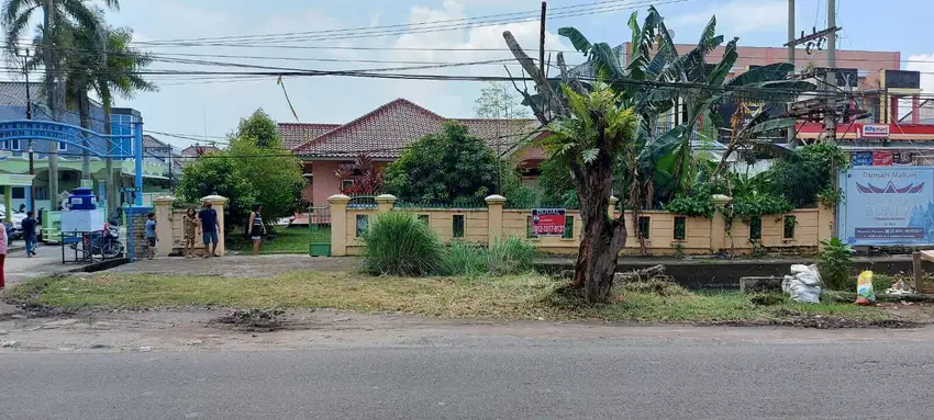 DIJUAL RUMAH HALAMAN LUAS JALAN ABDUL ROZAK PHDM 3 PALEMBANG