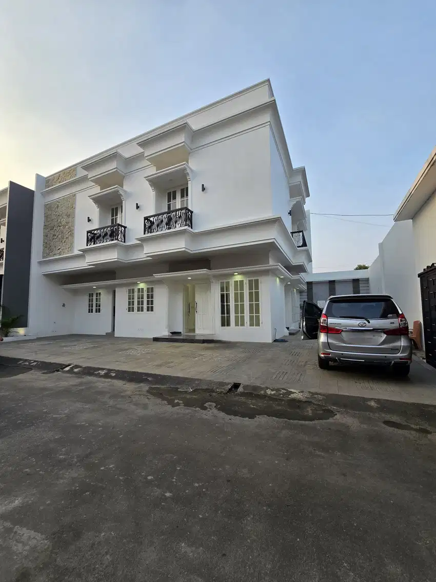 Dijual Rumah Baru Dalam Cluster One Gate Di Pondok Bambu Duren Sawit J