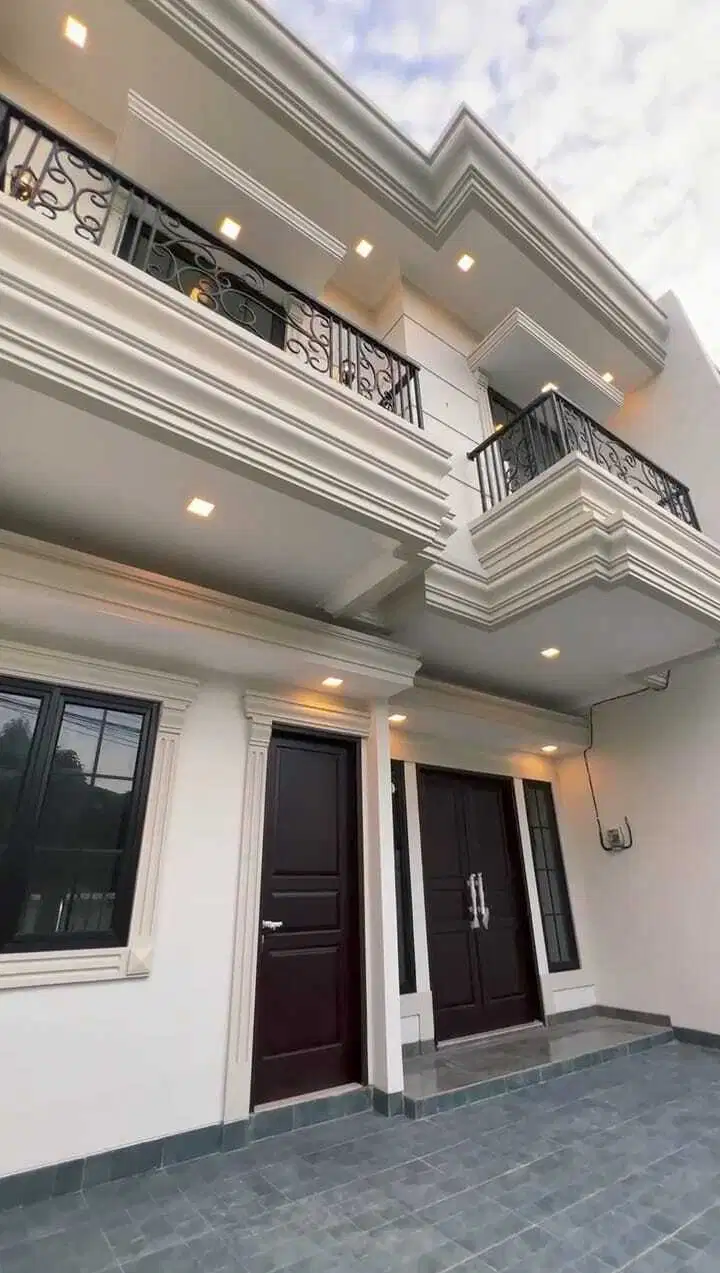 Rumah di Duren Sawit Siap Huni Modern Claasic Banguna Tull Bata Merah