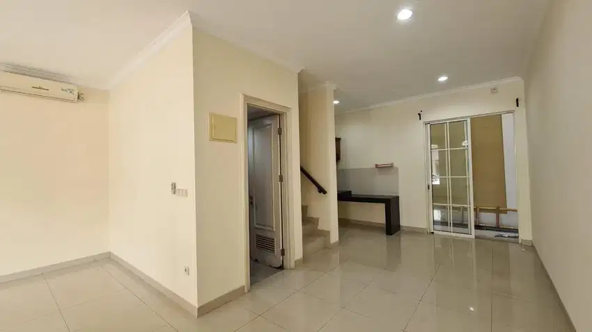 Unit Rapih Seken Rasa Baru Greenlake City Cluster Europe 6x15