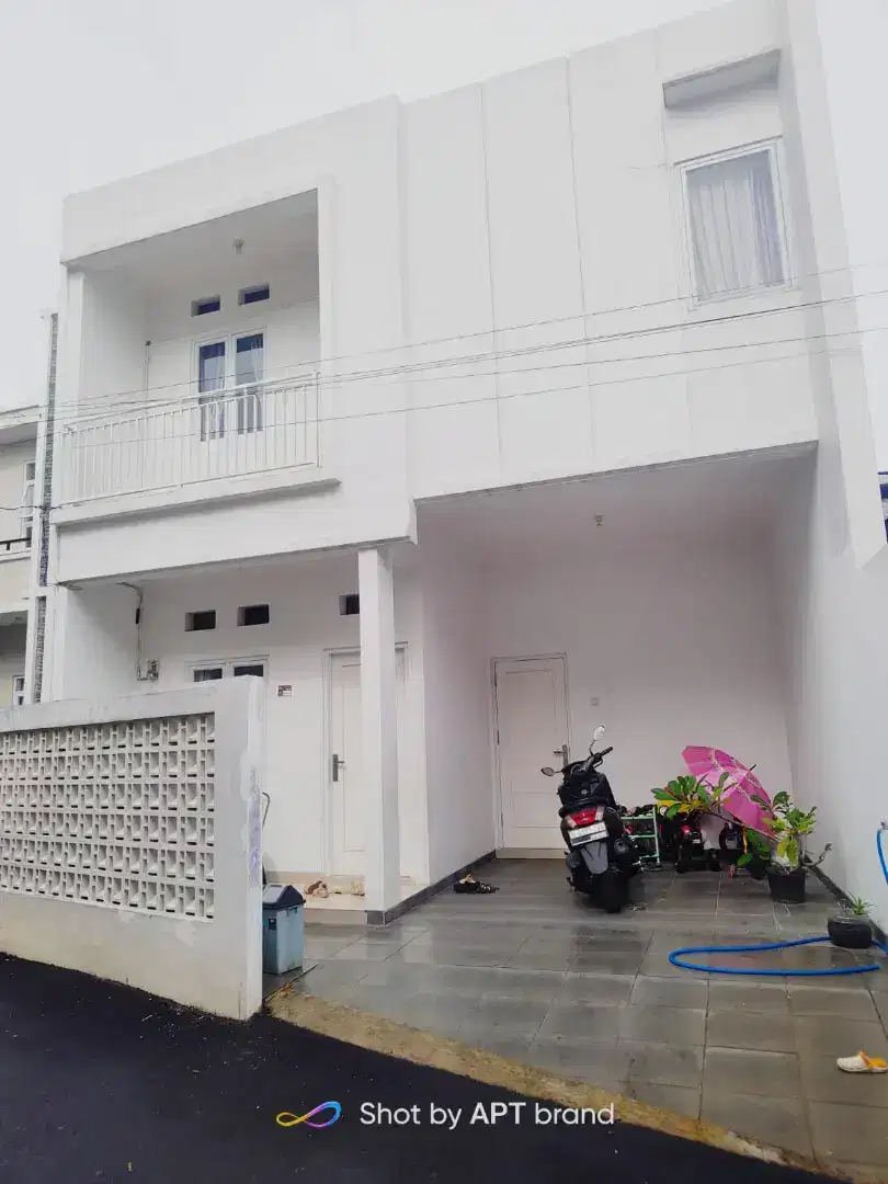 DIJUAL RUMAH BAGUS SEKALI DLM CLUSTER AKSES PINGGIR JLN 2 MBL CONDET