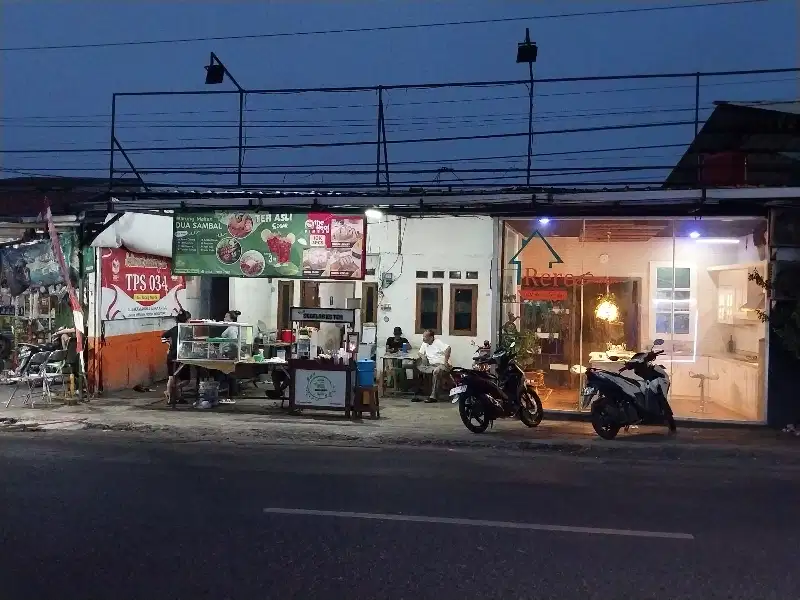 Dijual Rumah Pinggir Jalan Utama, Kembangan, Jakarta Barat