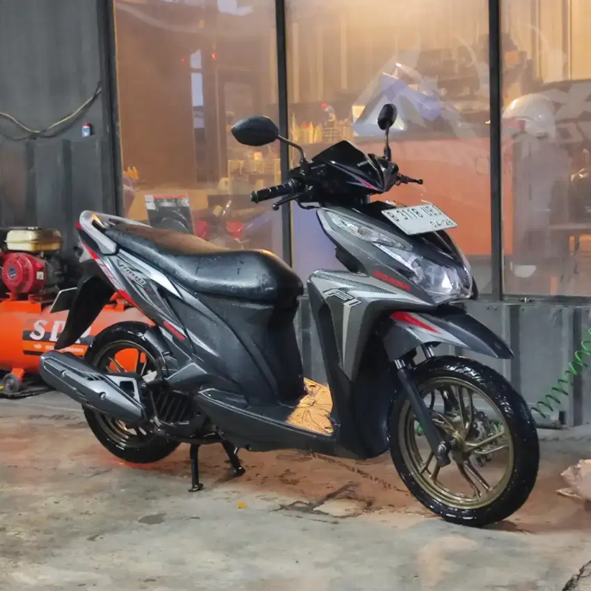 Motor Honda Vario Old KZR 2013