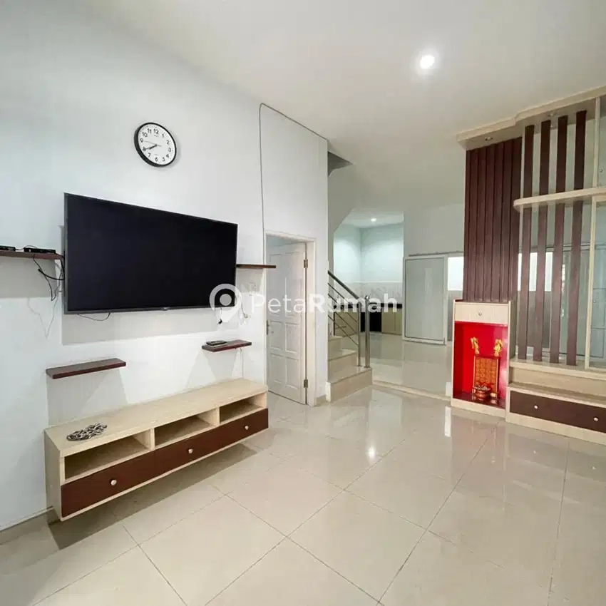 DIJUAL VILLA JALAN PEMBANGUNAN KOMPLEK VILLA KARYA AVENUE