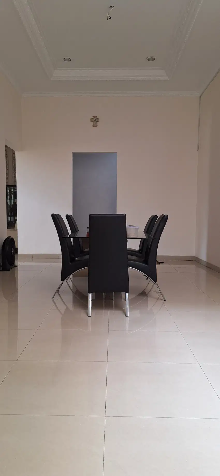 JUAL RUMAH MEWAH VILLA MELATI MAS6