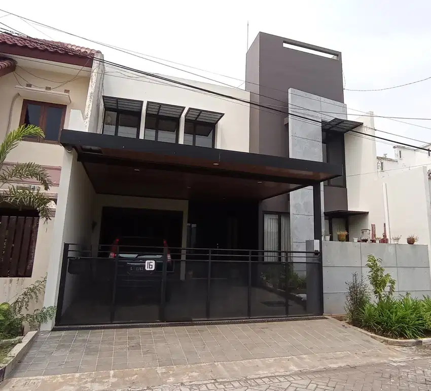 Rumah Mewah Ketintang Wiyata, Ketintang, Surabaya