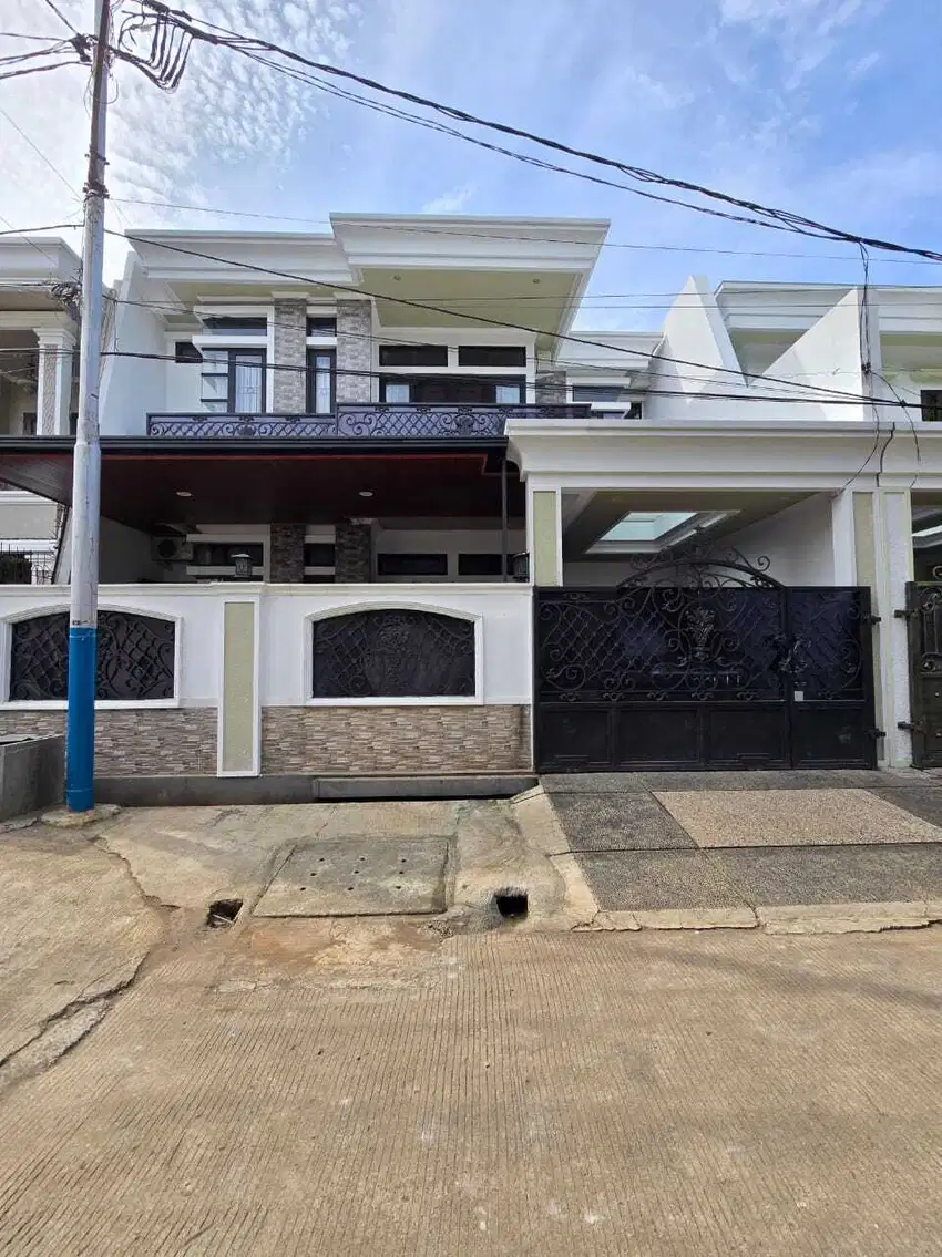 Rumah Second Fully Furnished Dalam Komplek Di Duren Sawit Jakarta Timu