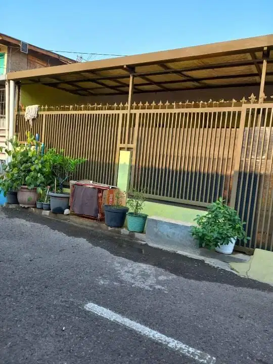 Rumah siap huni 2 lantai riung bandung