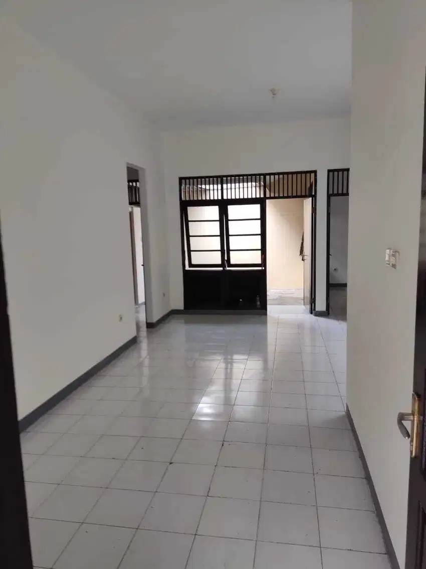 Disewakan Rumah Di Taman Pulogebang Cakung