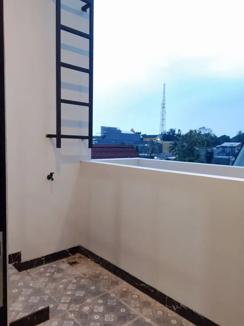 Dijual Rumah Mewah 2 Lantai Dekat SMKN 3 Depok