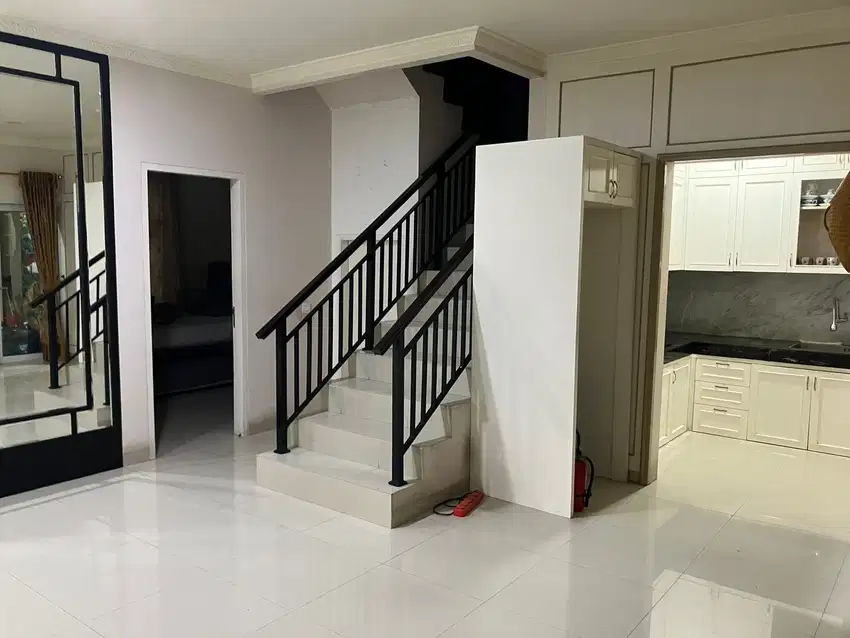 Bohemia Gading Serpong Semi Furnished Deket Mall Summarecon BISA KPR