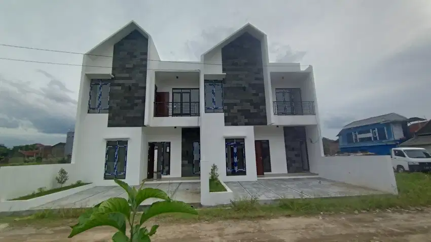 Rumah Luas Ciganitri Dengan 3 Kamar Tidur + Kamar Mandi Dalam