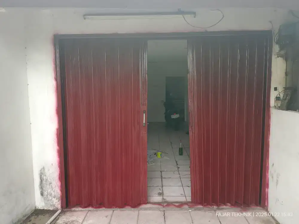 PINTU FOLDING GATE DAN ROLLING DOOR
