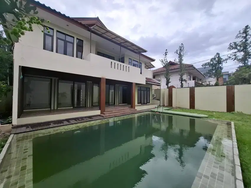 DISEWAKAN RUMAH DI JALAN BENDA ATAS  CILANDAK JAKARTA SELATAN