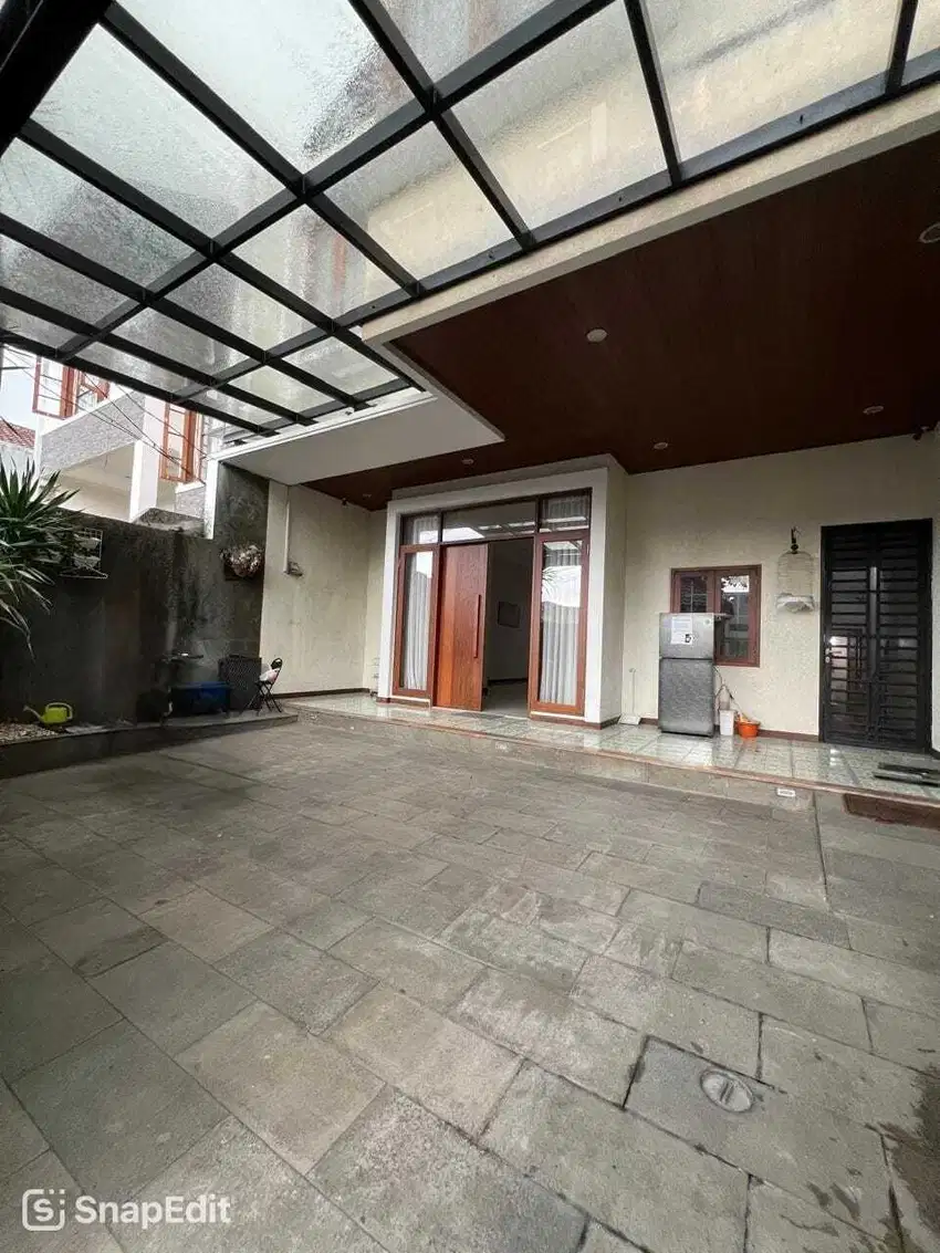 Disewakan rumah semi furnished dikomplek pejaten jakarta selatan