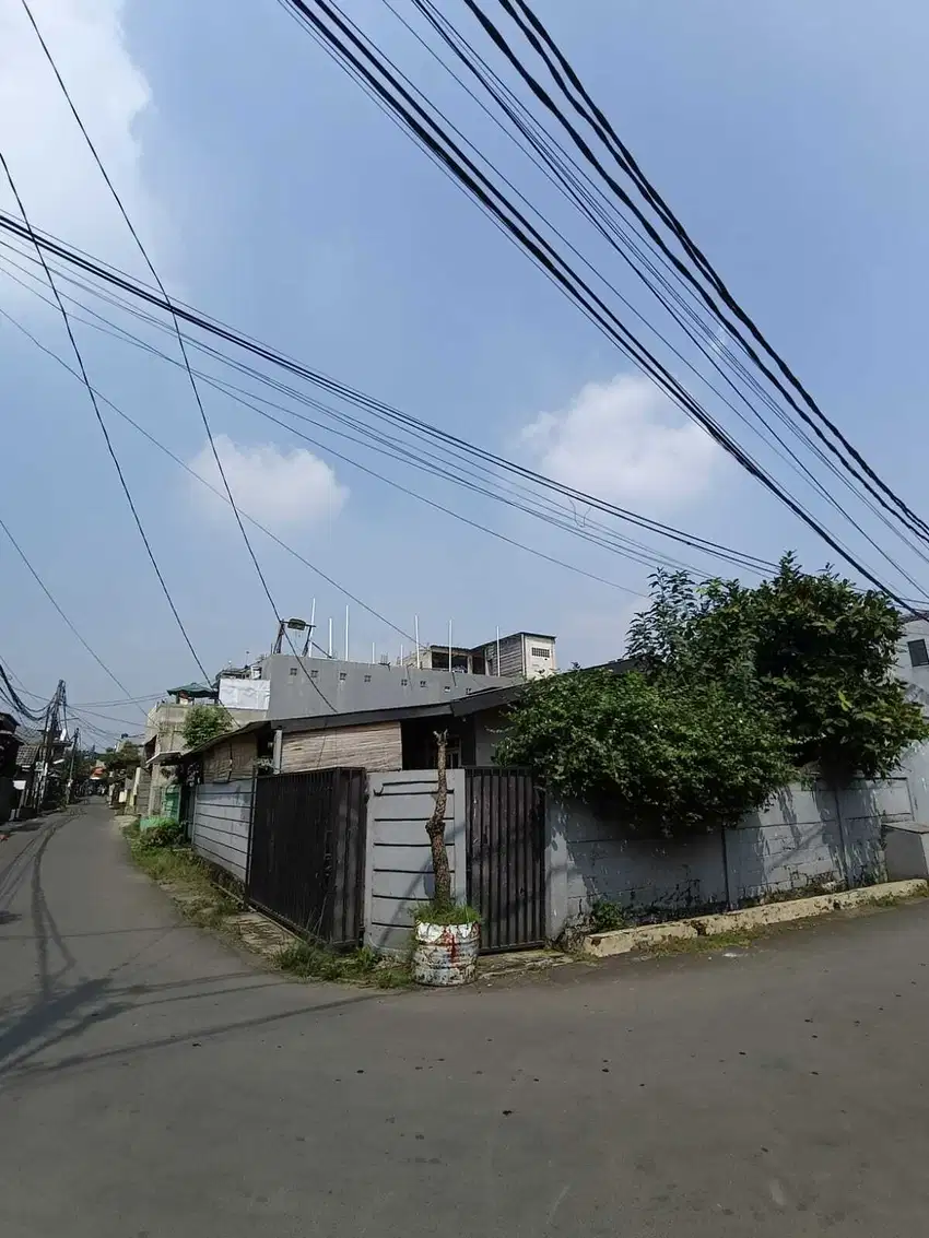 HOTSALE RUMAH HOOK DI CIPUTAT TANGERANG SELATAN