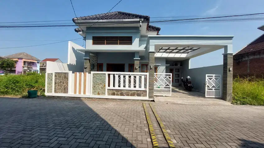 DIJUAL RUMAH MEWAH DIJUAL DEKAT KE KAMOUS UMS KARTASURA SOLO