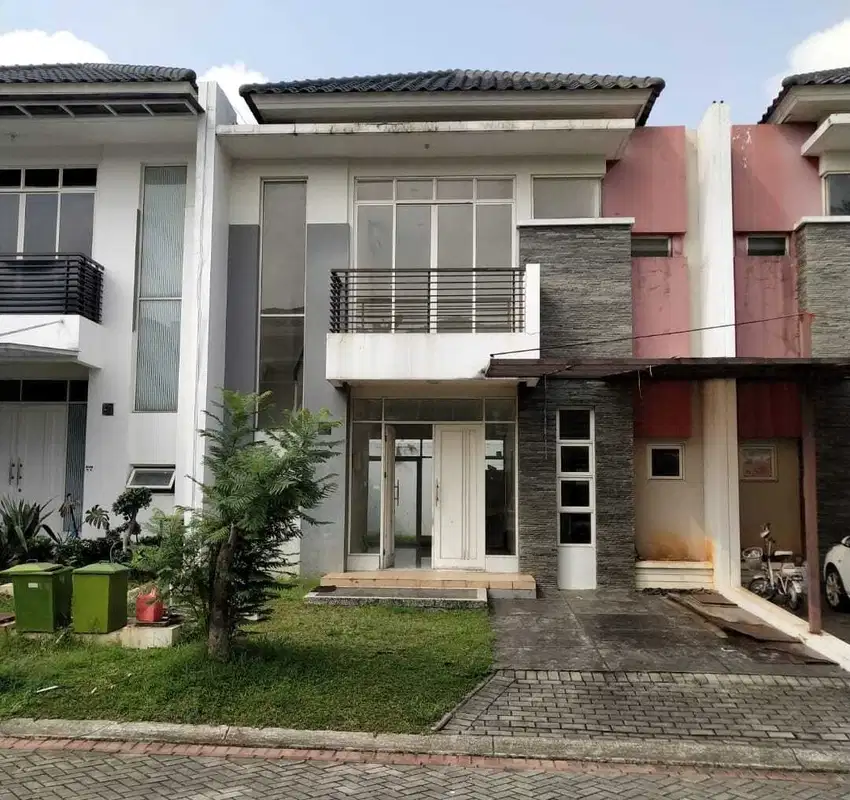 WTS Dijual Rumah Siap Huni Lokasi Strategis di Residence One Sapphire