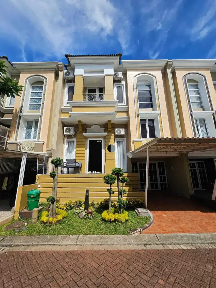 RUMAH CANTIK SIAP HUNI DI CLUSTER SAMARA VILLAGE , PARAMOUNT GADING SE