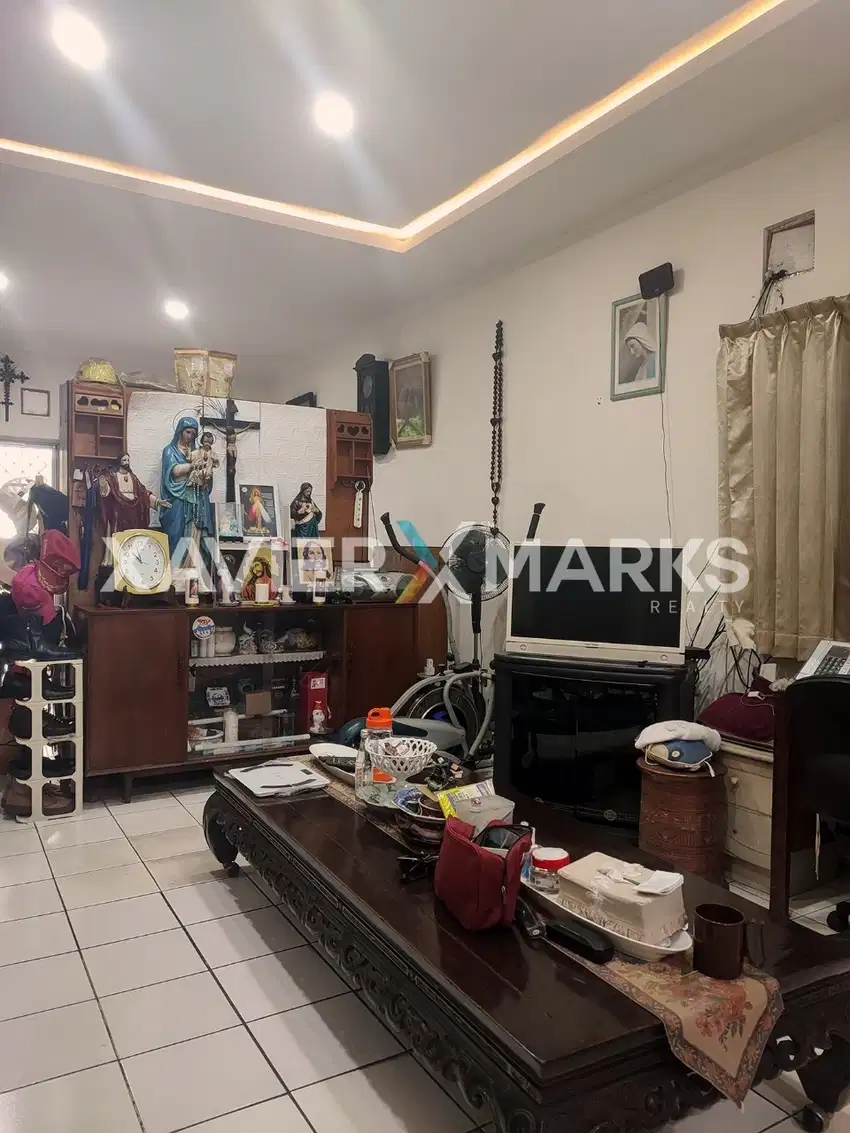 RUMAH KOST ATAU HUNIAN DEKAT PASAR MODERN BSD NUSALOKA