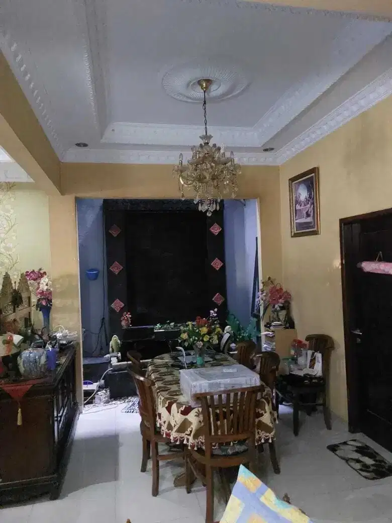 Dijual rumah di cluster Aralia perumahan harapan indah bekasi
